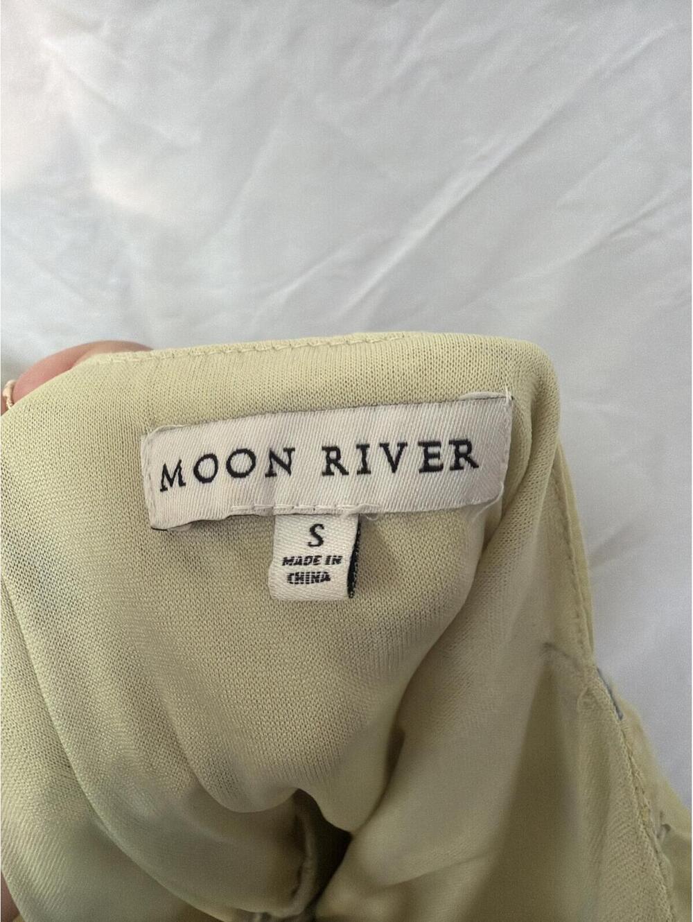Moon River Yellow Floral Puff Sleeve Maxi Dress Size Small - Picture 2 of 3
